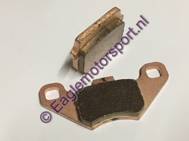 Performance Remblokken achter EGL Madmax